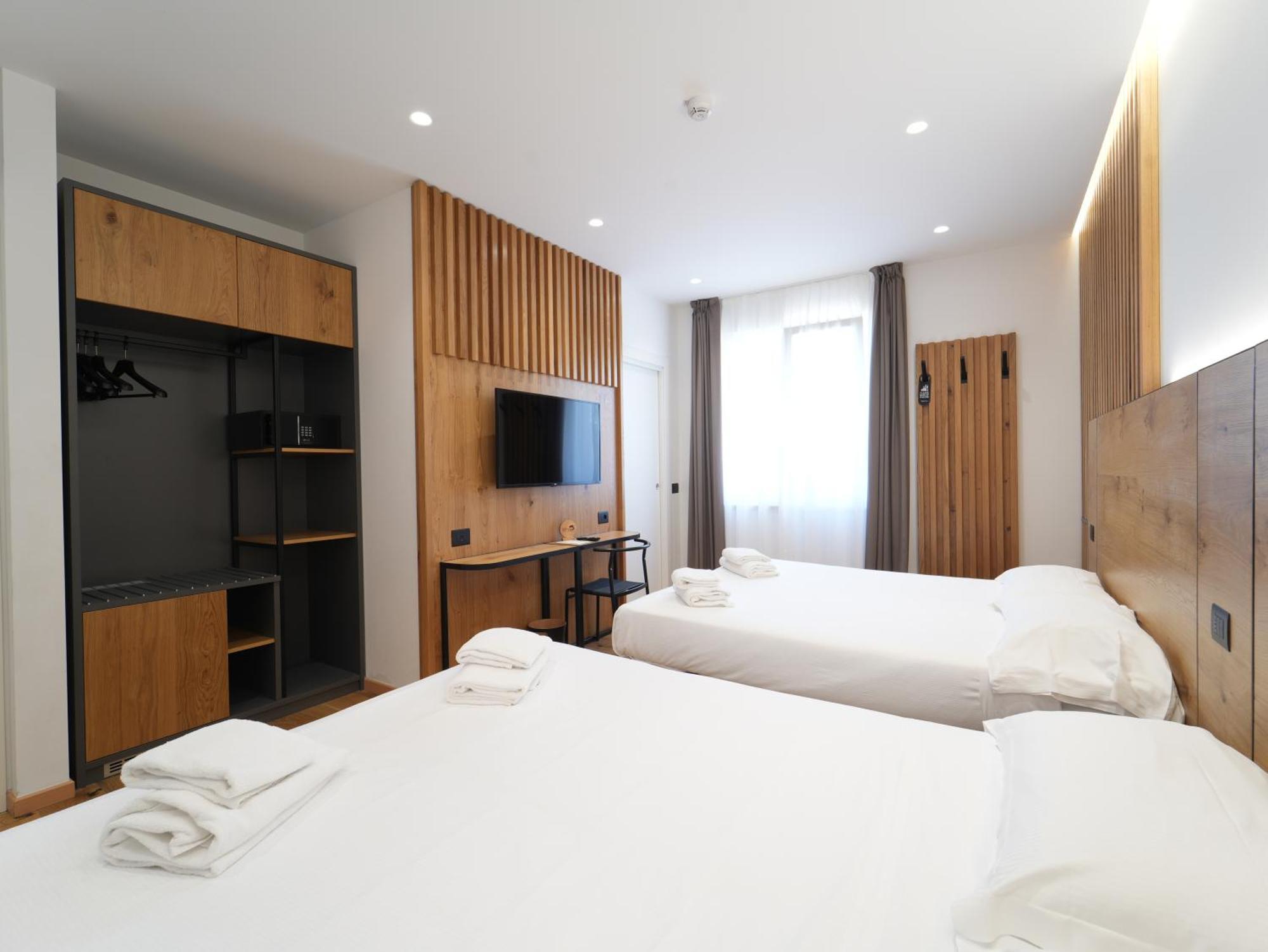 Hotel Arya By Mauro Sirmione Exterior photo